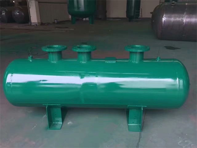 1679991473376569.jpeg 江都江都江都蒸汽分气缸1.jpeg